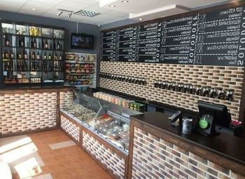 Фото Пивной магазин-бар в жилом доме