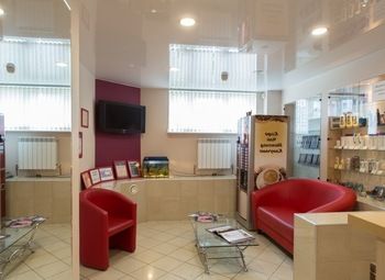 Фото Оборудованный салон красоты с персоналом