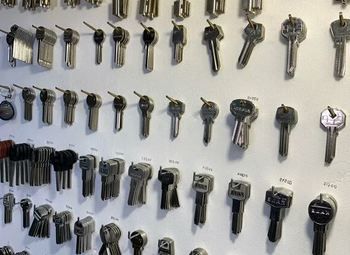 Точка по ремонту часов/изготовлению ключей