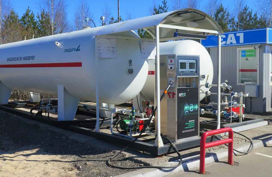 Фото 1 Доля 50% газовых автозаправочных станций АГЗС и АЗС