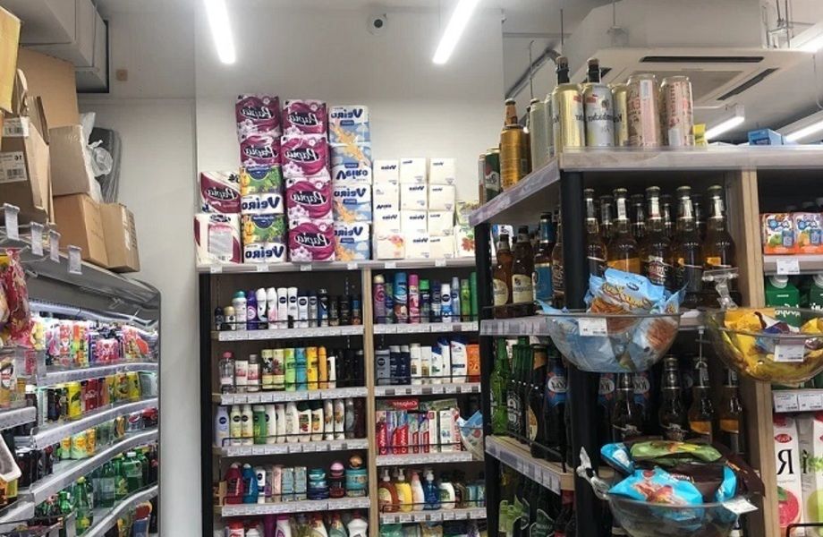 Продуктовый магазин с подтвержденной выручкой