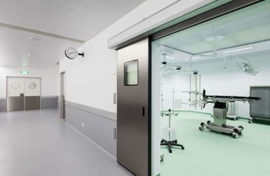 Фото 2 Медицинский центр 16 кабинетов / новый ремонт