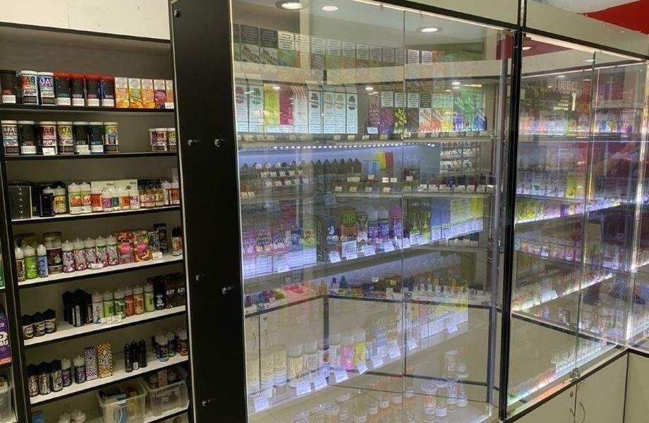 Фото 1 Vape Shop с проходимостью на территории рынка