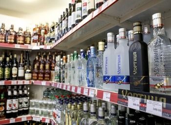 Фото Магазин с алкогольной лицензией сроком до середины 2024 г.