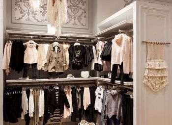 Фото Прибыльный шоу рум женской одежды с налаженными поставками