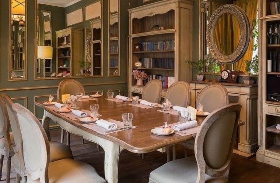 Ресторан в исторической части Санкт-Петербурга