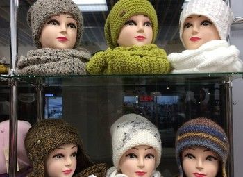 Фото Бутик головных уборов в ТЦ