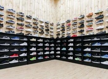Фото Магазин кроссовок с развитой клиентской базой