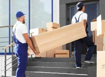 Фото Услуги грузчиков квартирные и офисные переезды без затрат