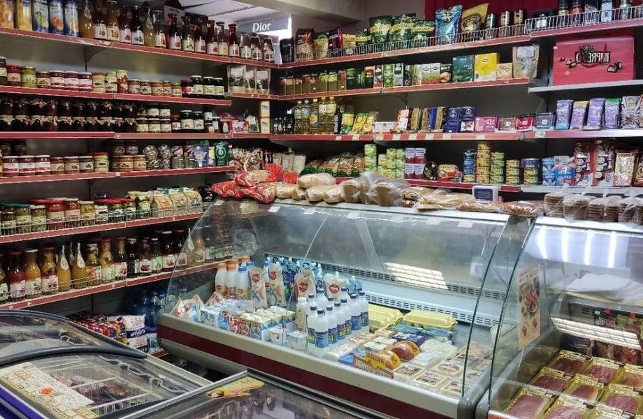 Продуктовый магазин на 1-й линии