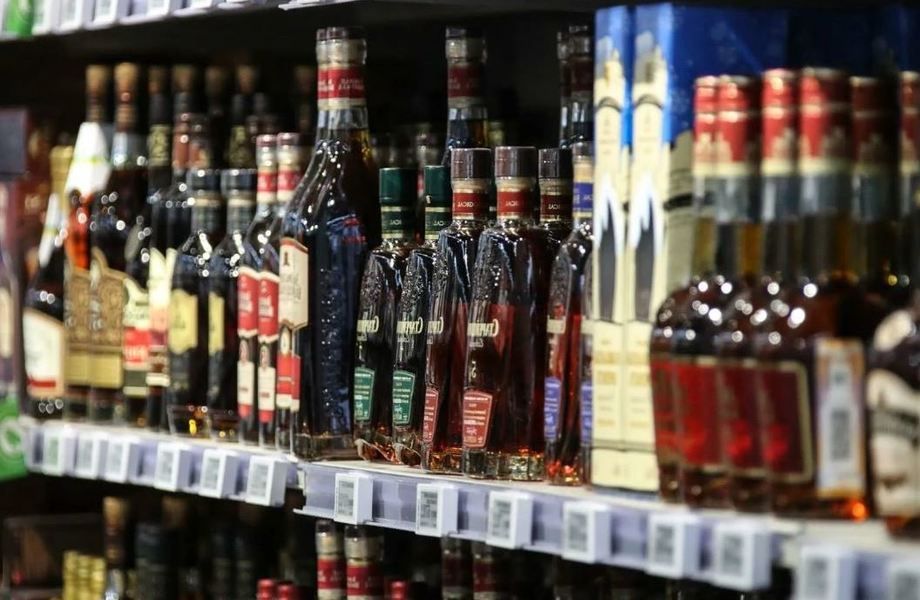 Магазин продуктов на 1 линии /Лицензия на продажу алкоголя