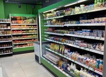 Фото Продуктовый круглосуточный магазин / В центре города / 1-ая линия