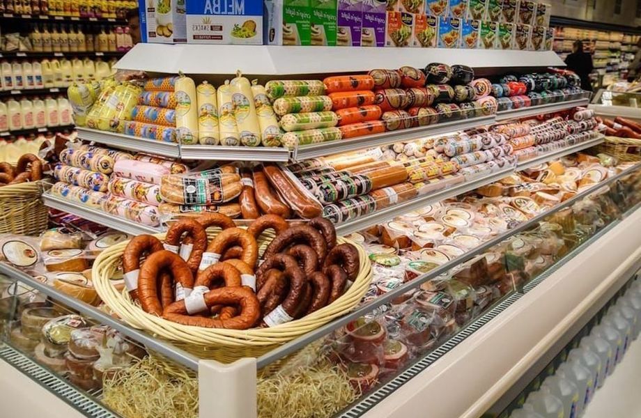 Продуктовый магазин с помещением в ЖК в собственности