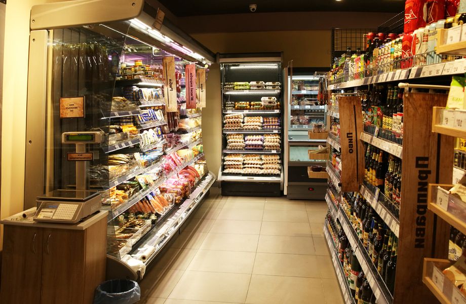 Продуктовый минимаркет в доме комфорт-класса
