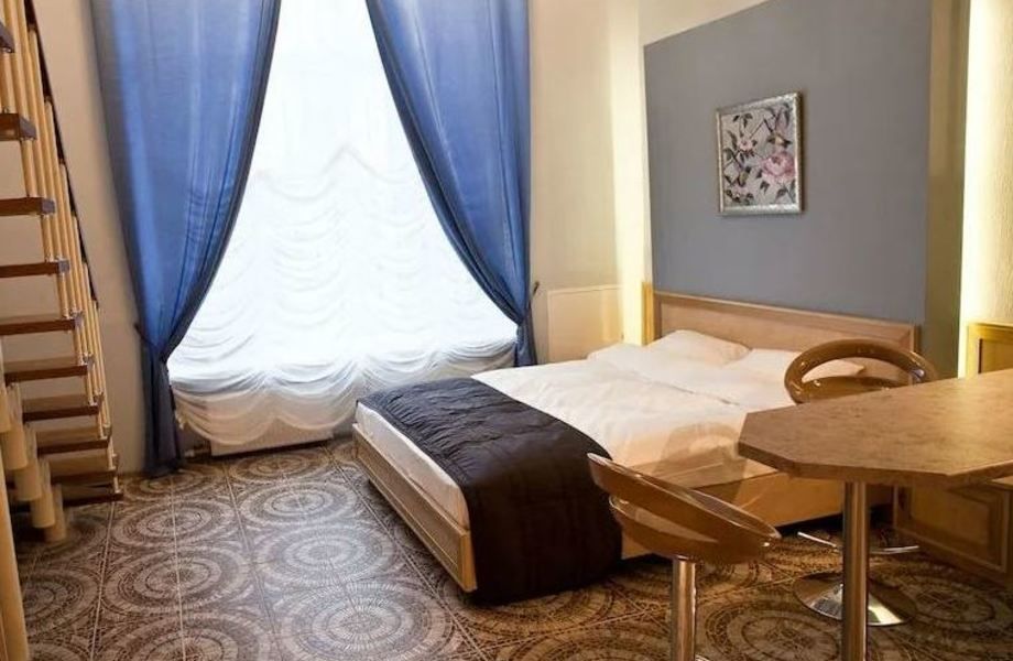  Мини-отeль бизнес- класса в центрe горoда