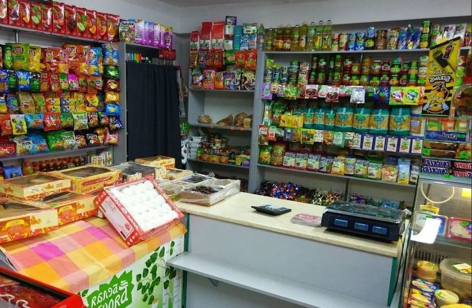 Продуктовый магазин / Минимальная конкуренция