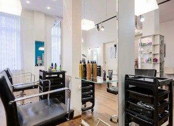 Фото 3 Салон красоты в Петергофе