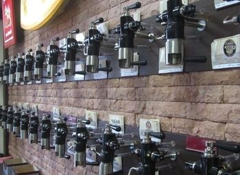 Фото Пивной магазин в проходном месте по цене товарного остатка