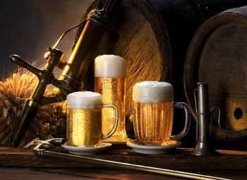 Разливное пиво в проходном месте у метро