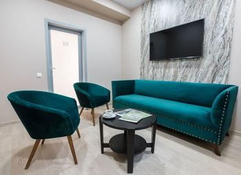 Стоматологическая клиника / 3 кабинета / Все лицензии / 50 м от метро