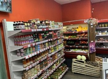 Фото 3 Продуктовый магазин в двух минутах от станции метро