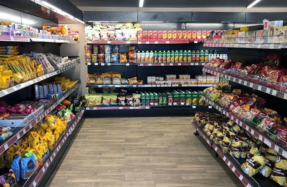Продуктовый с товарным остатком с алкогольной лицензией
