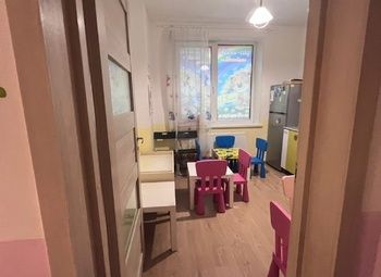 Фото 4 Детский сад, наполненный детьми.