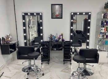 Фото 3 Салон красоты с мастерами и большой клиентской базой