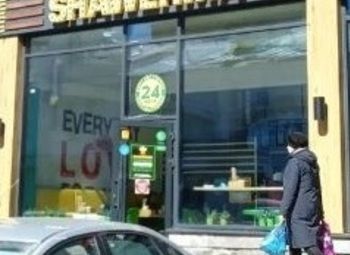 Шаверма-шашлычная на проездном автотрафике