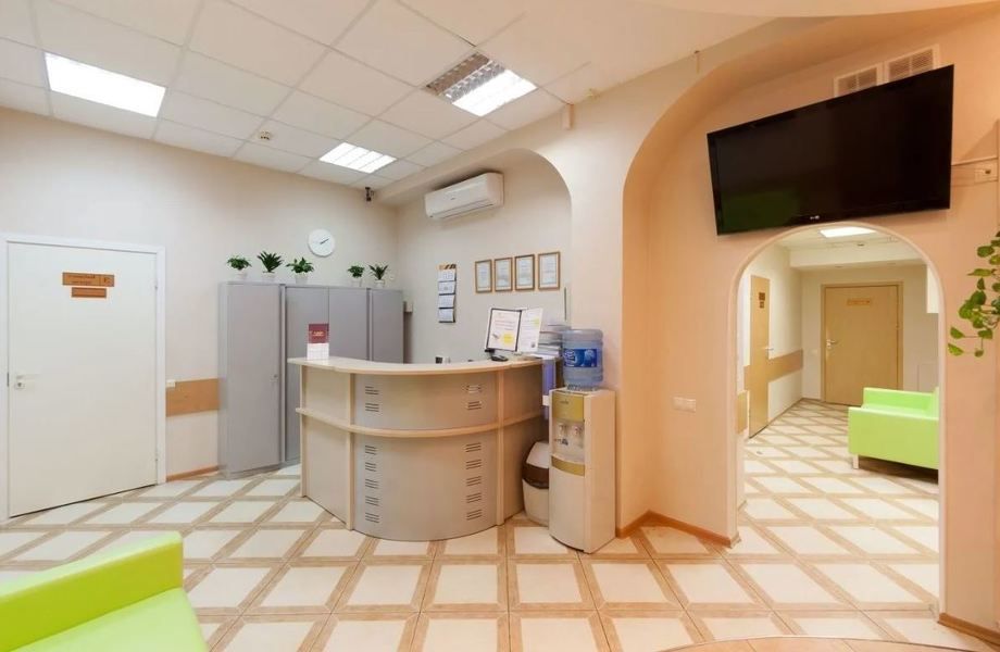 Медицинский центр с лабораторией в густонаселенном районе