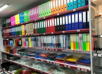 Фото Два канцелярских магазина и интернет магазин с высоким трафиком
