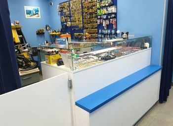 Дом быта/Ремонт обуви, изготовление ключей, ремонт телефонов и т.д.