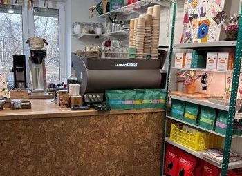 Кофейня в центре города/Кофе с собой