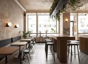 Кафе/ первая линия