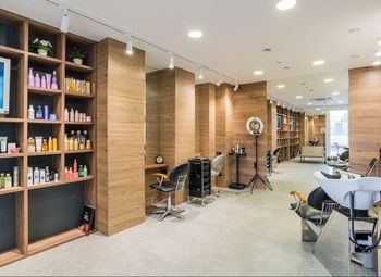 Салон красоты в Центре города / Премиум сегмент