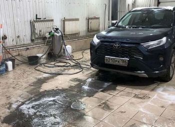 Фото Автомойка шестипостовая/ первая линия/удобный заезд