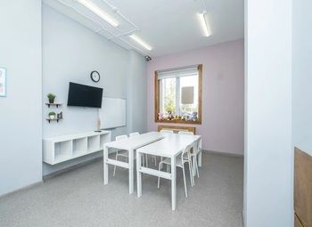 Детский образовательный центр в большом жилом массиве