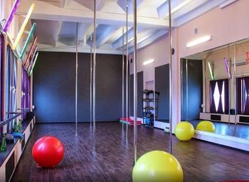 Сеть школы танцев /4 танцевальные студии