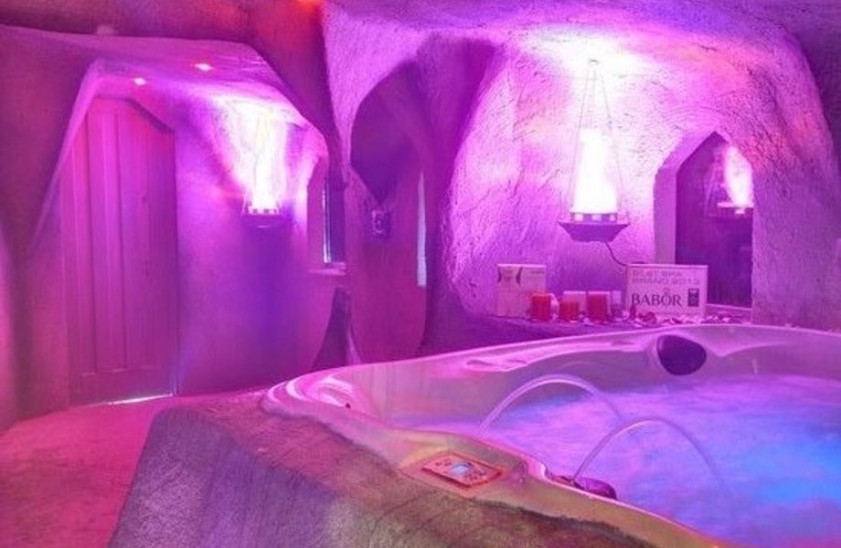 Соляная пещера с постоянными клиентами
