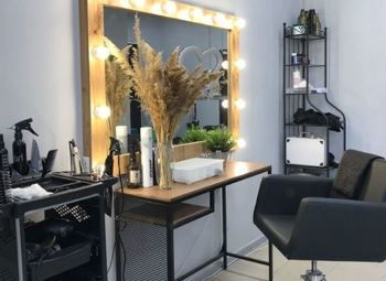 Студия - коворкинг со своей клиентской базой