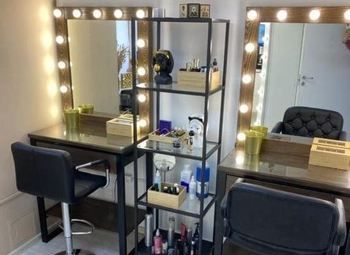 Студия - коворкинг со своей клиентской базой