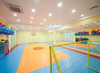 Сеть детских многофункциональных центров с постоянными клиентами