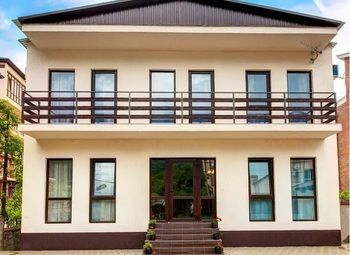 Фото Гостиница в популярной туристической зоне с землёй в собственность