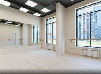 Студия танцев и йоги в новом спальном районе