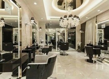 Премиальный салон красоты в густонаселенном районе