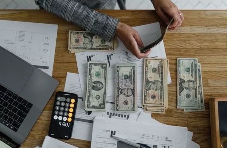 бухгалтерская компания с базой клиентов