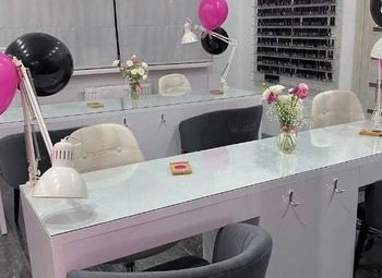 Салон красоты / Маникюр, массаж, косметология, депиляция