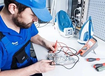 Ремонт бытовой / цифровой и офисной техники/входит в ТОП-10 по СПб