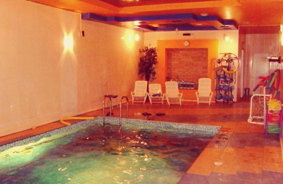  Действующий фитнес центр и салон красоты
