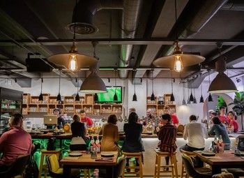 Фото 2 Кафе-бистро в Бизнес центре с выручкой 60т.р. в день
